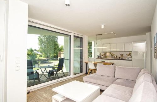 Lauterbach Apartment | Haus Hafenkieker FeWo 08 - Balkon, Hafenblick