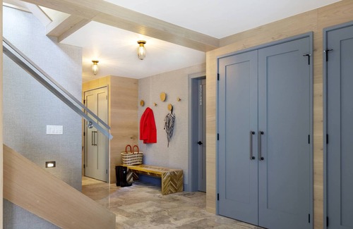 Whistler Ski Chalet | Haus Heidi - Luxury Chalet near Whistler Village, renovated by Sarah Richardson!