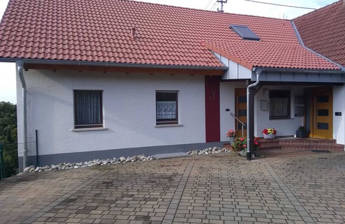 Bermatingen Apartment | Haus Hinz - 3-zimmer-ferienwohnung Hinz, Dusche/wc, 70 qm, EG