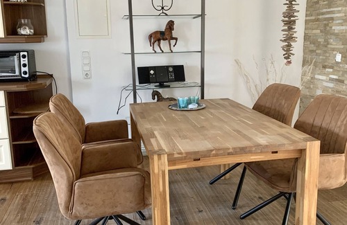 Tossens Condo | Haus im Seewind II, 70sqm - Country house with large garden, near Friesenstrand
