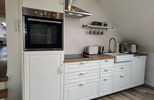 Tossens Condo | Haus im Seewind IV, 70 sqm - country house with large garden, near Friesenstrand