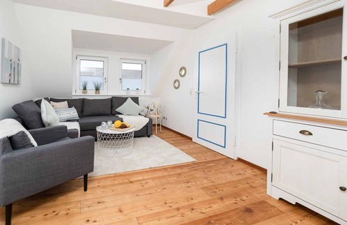 Tinnum Apartment | Haus Lotte, Wohnung 2 - Gemütliche 3-zimmerwohnung im Obergeschoss auf ca. 65 m², für bis zu 5