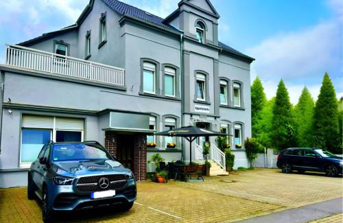 Hamm House | Haus Medaillon