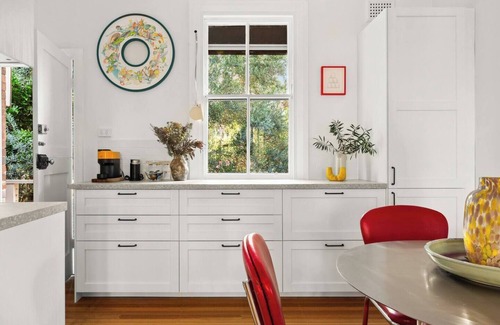 Coogee Apartment | Haus of Art Mid Century Modern by Coogee Beach