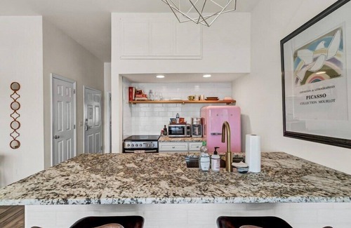 Riverwalk Condo | Haus Of Style - Sunsets on the River - Parking
