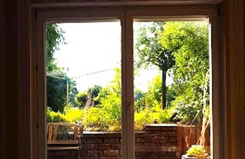 Bad Doberan Apartment | Haus Ostseesprung - Apartment Victoria on the ground floor with terrace and shared garden -