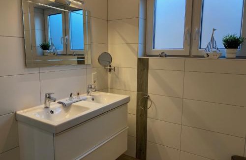 Esens Apartment | Haus Pirola Esens