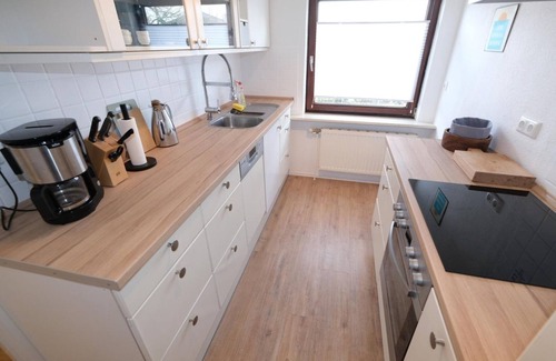 Vogelsang-Grunholz House | Haus Rascher - Kamin, Wintergarten, Badewanne, Terrasse, Eingezäunter Garten