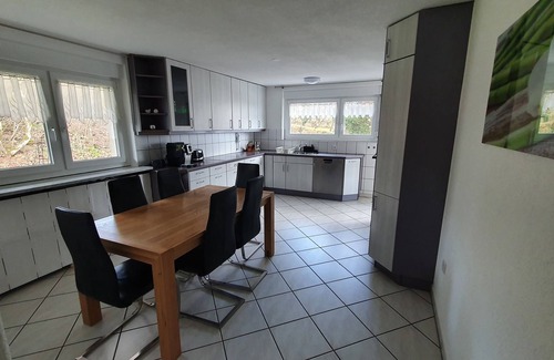 Hohentengen am Hochrhein Apartment | Haus "SCHWEIZBLICK" 120 qm große Ferienwohnung direkt an der Schweizer Grenze