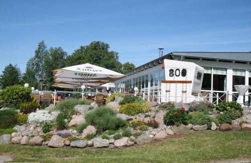 Zempin Hotel | Haus Schwalbe mit Vineta Komfort Häusern