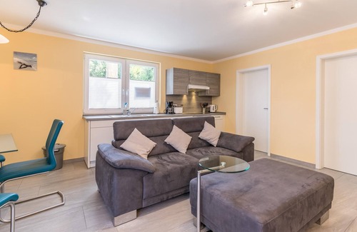 Busum Apartment | "Haus Stadtvilla Whg. 1". Central vacation apartment for 2 people