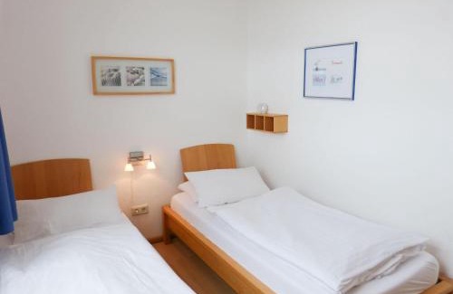 Wittduen Apartment | Haus Therese *FeWo 8*