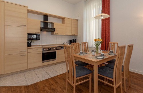 Ostseebad Kuhlungsborn Apartment | Haus Wenden apartment 5: quiet 3-room apartment close to the beach