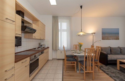 Ostseebad Kuhlungsborn Apartment | Haus Wenden apartment 8: quiet 3-room apartment close to the beach