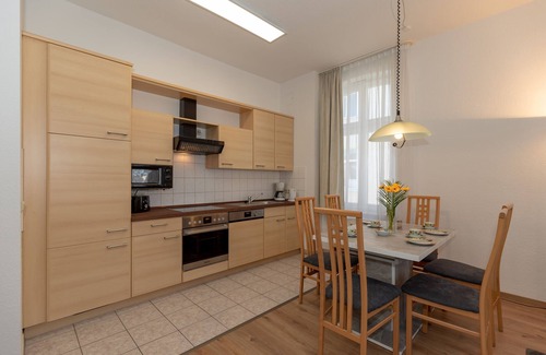 Ostseebad Kuhlungsborn Apartment | Haus Wenden apartment 8: quiet 3-room apartment close to the beach