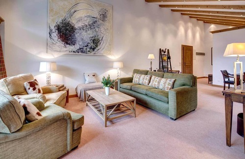 Zermatt City Centre Apartment | Haus Zayetta - Spacious loft apartment sleeps 4.