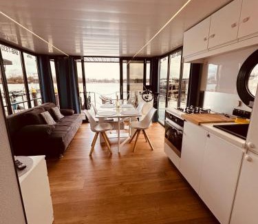 Werder Boat Rental | Hausboot Jette