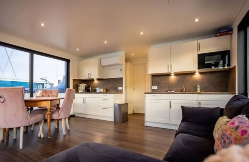 Peenemuende Apartment | Hausboot für 5 Gäste mit 45m² in Peenemünde