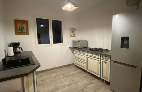 Le Bar-sur-Loup Apartment | Haut DE Villa - 2 Chambres - 2 Salles DE Bain - Balcon - Terrasse - Parking