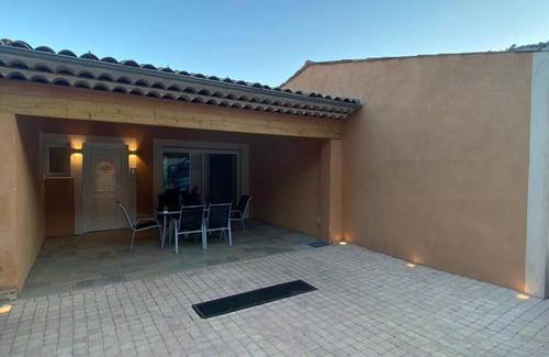 Le Bar-sur-Loup Apartment | Haut DE Villa - 2 Chambres - 2 Salles DE Bain - Balcon - Terrasse - Parking