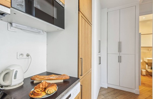 Porte-Saint-Martin Apartment | Haut Marais Lumineux 2 Pièces 37m2 Proche Canal-saint-martin