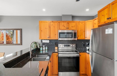 Mont-Tremblant Condo | Hauts-Bois Ski In/Out 2brs w/Pool Access (197-4)