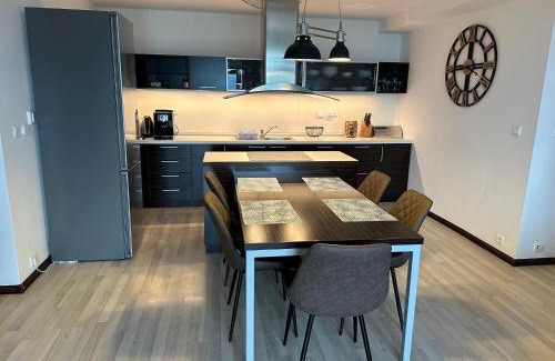 Donovaly Apartment | Havasi View Donovaly - 2 Bedrooms, Mountain View, Garage, 2 WC, Balcony, Dishwasher, Guitar, 164 cm TV, Netflix
