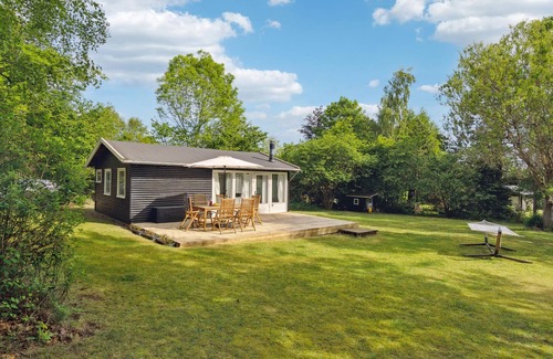Melby House | Have a great time near the sea in this vacation home.