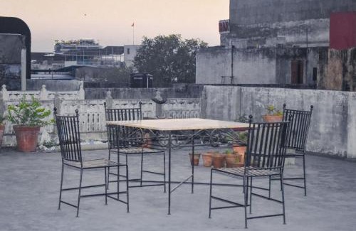 Pink City House | Haveli Doongri