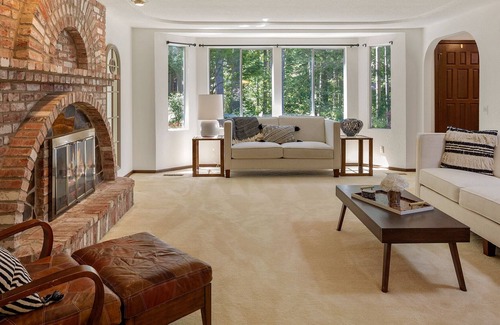 Gig Harbor House | Haven by the Harbor- In the middle of the woods yet 10 minute walk to the Harbor