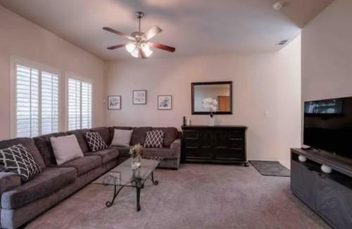 Country View House | Haven - Med Center Six Flags SeaWorld San Antonio New