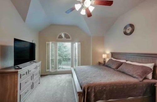 Country View House | Haven - Med Center Six Flags SeaWorld San Antonio New