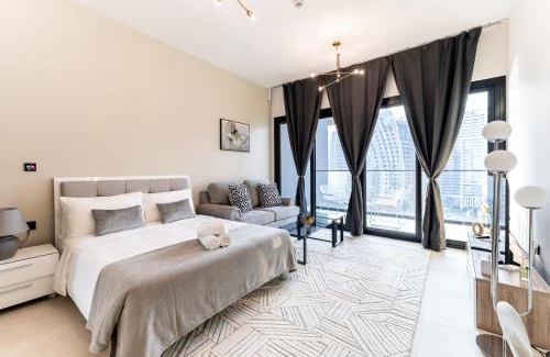 Business Bay Apartment | HAVN - Studio in Business Bay, Burj Khalifa View