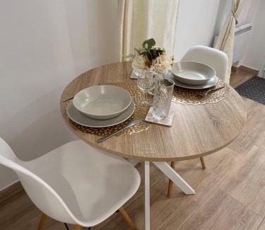 Neuilly-Plaisance Apartment | Havre cosy entre Paris et Disneyland avec jardin calme