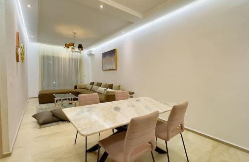 Bouskoura Apartment | Havre de Confort Proche de Tout à 5 min de la Gare
