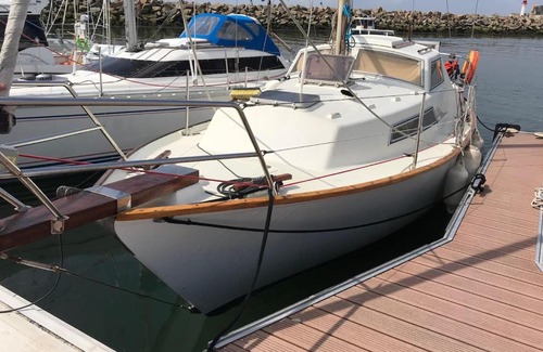 Le Port Boat Rental | Havre de Paix