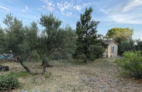 Entrecasteaux House | Havre de paix. lavande, oliviers et cigales sont vos voisins.