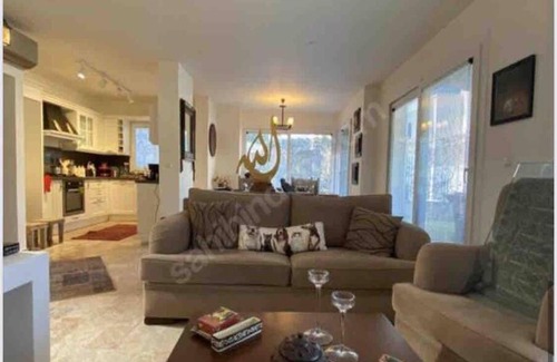 Gundogan Villa | Havuz olanağı sunan bahçeli villa