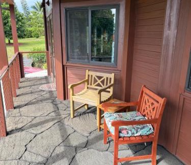 Paukaa Bed & Breakfast | Hawaii Magic Skies Farmstay