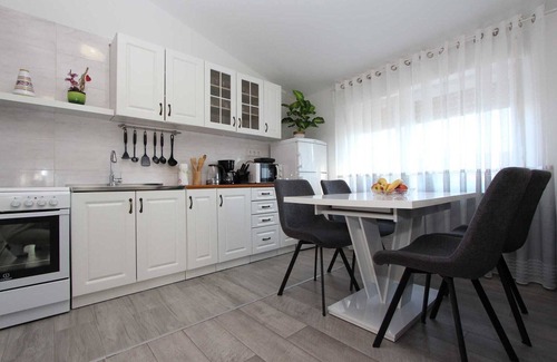 Banjole Apartment | HAWAII One-Bedroom Apartment 7