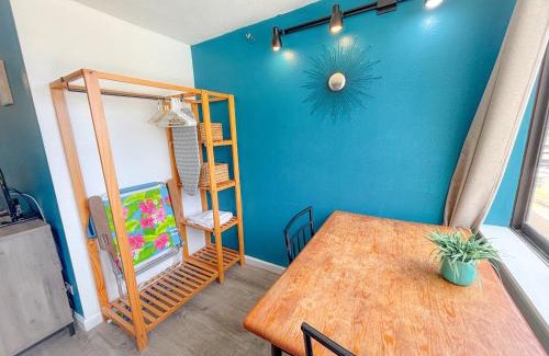 McCully - Moiliili Apartment | Hawaiian Monarch 1105 condo