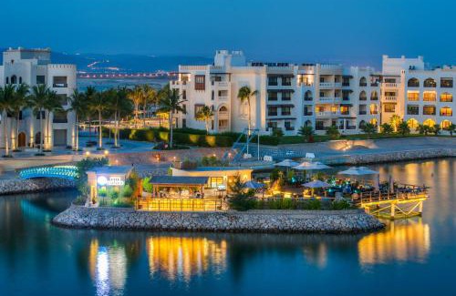 Salalah House | Hawana Salalah Villa Lake View