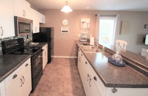 Osage Beach Condo | Hawks Nest Condo - Beutiful Lake View! Walk in - no steps! - 2 Full Beds - Best Price & Location!