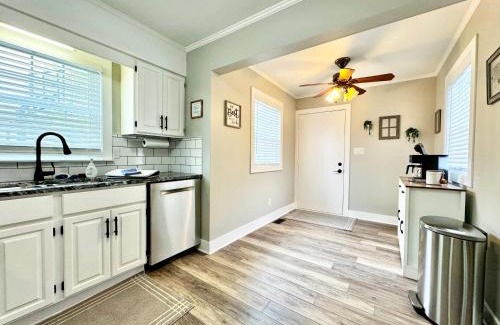 Marion House | Hawks Nest