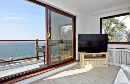 Downderry House | Hawks Ridge
