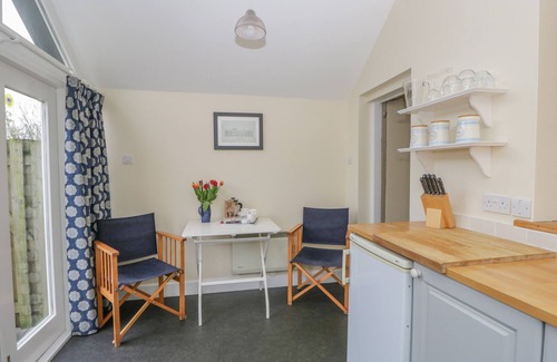 Newland Near Ulverston Cottage | HAWTHORN COTTAGE, pet friendly, with open fire in Ulverston