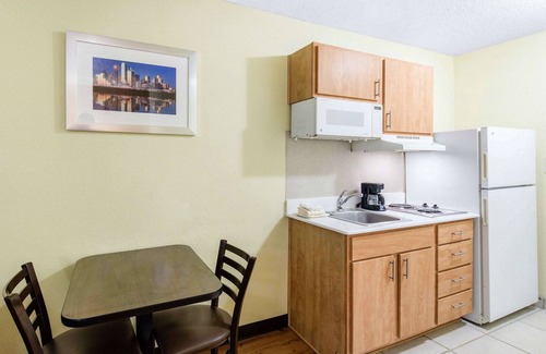 Lewisville Hotel | Hawthorn Extended Stay by Wyndham Lewisville