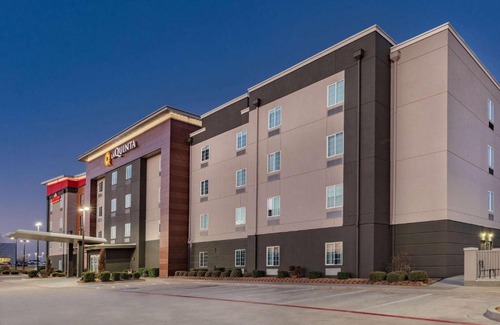 Ardmore Hotel | Hawthorn Extended Stay by Wyndham Ardmore