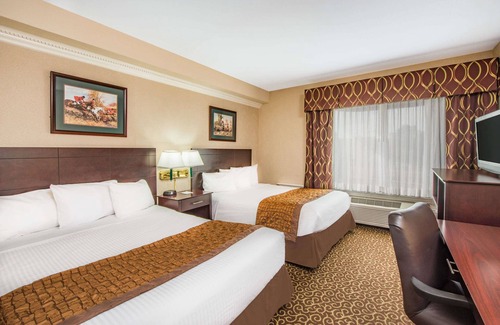 Biggs Field Hotel | Hawthorn Extended Stay by Wyndham El Paso