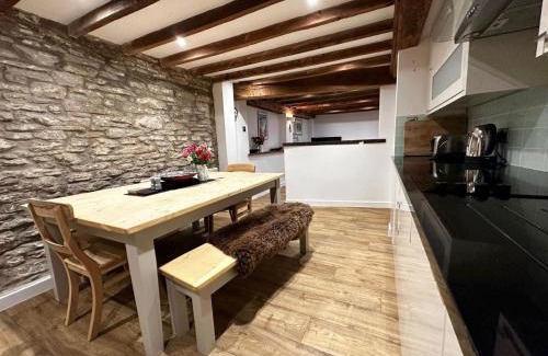 Hay on Wye House | Hay On Wye Welsh Townhouse in Hay centre